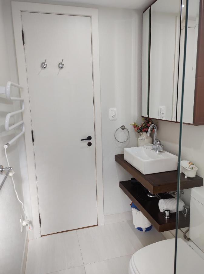 Agradavel Apt 2Quartos Para Familia Prox Ao Lago Negro - 4 Min Do Centro- Com Churrasqueira Грамаду Экстерьер фото